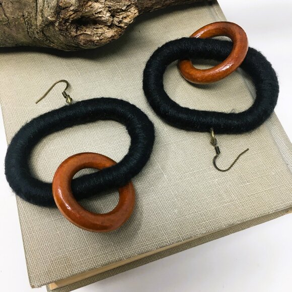 Handmade Oval Black Acrylic Wrapped Chunky Wood Dangle Chain Earrings - Picture 4 of 13